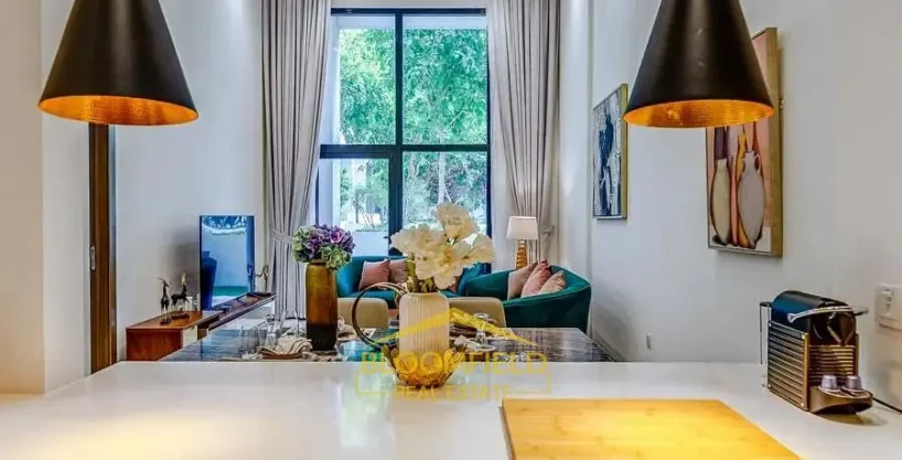 Ground Floor Private Garden Maidroom High Ceiling Fully Furnished