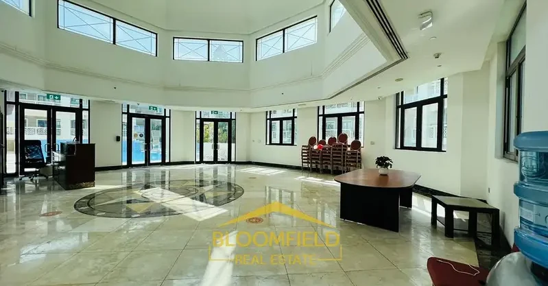 Massive Studio – Fully Closed Kitchen – Garden View